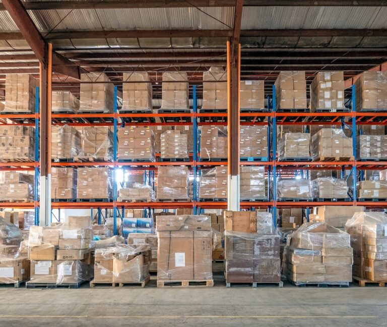 Pallet dimensioner provides precise freight measurements for freight forwarders' palletized freight in the warehouse